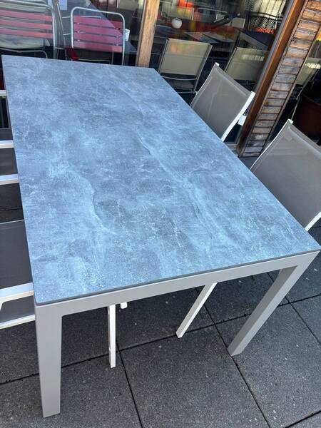 Schaffner Gartentisch mit Defekt 160 × 90 cm